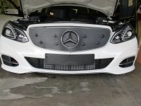Maskisuoja Mercedes w212 E-sarja 2013-2015