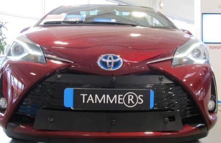 Maskisuoja Toyota Yaris 17-19